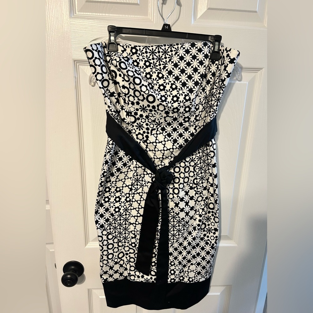 London Times Strapless Black and White Dress